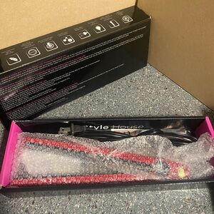 Red Hair Straightener